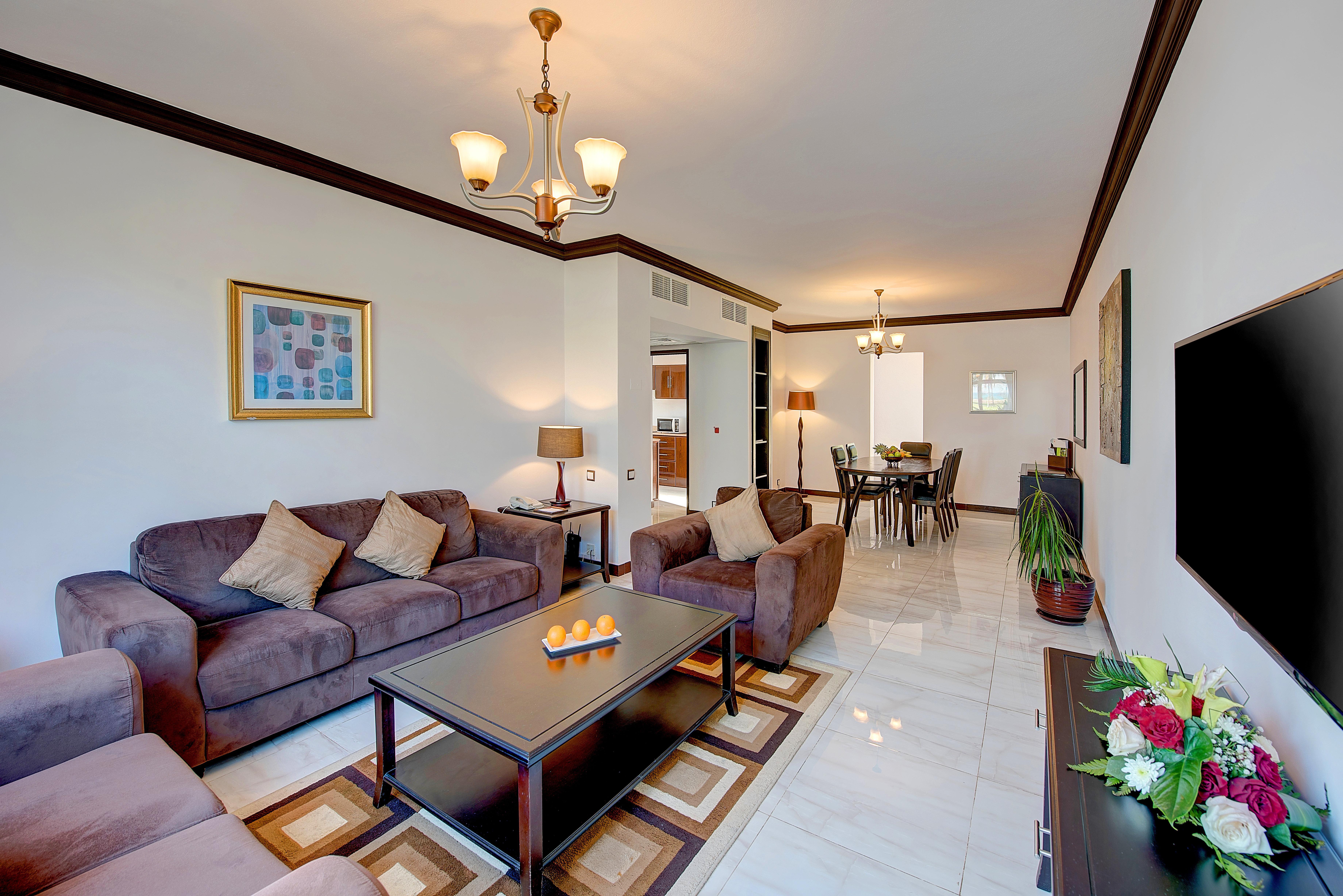 Crowne Plaza Resort Salalah Exterior foto A living room in a typical apartment