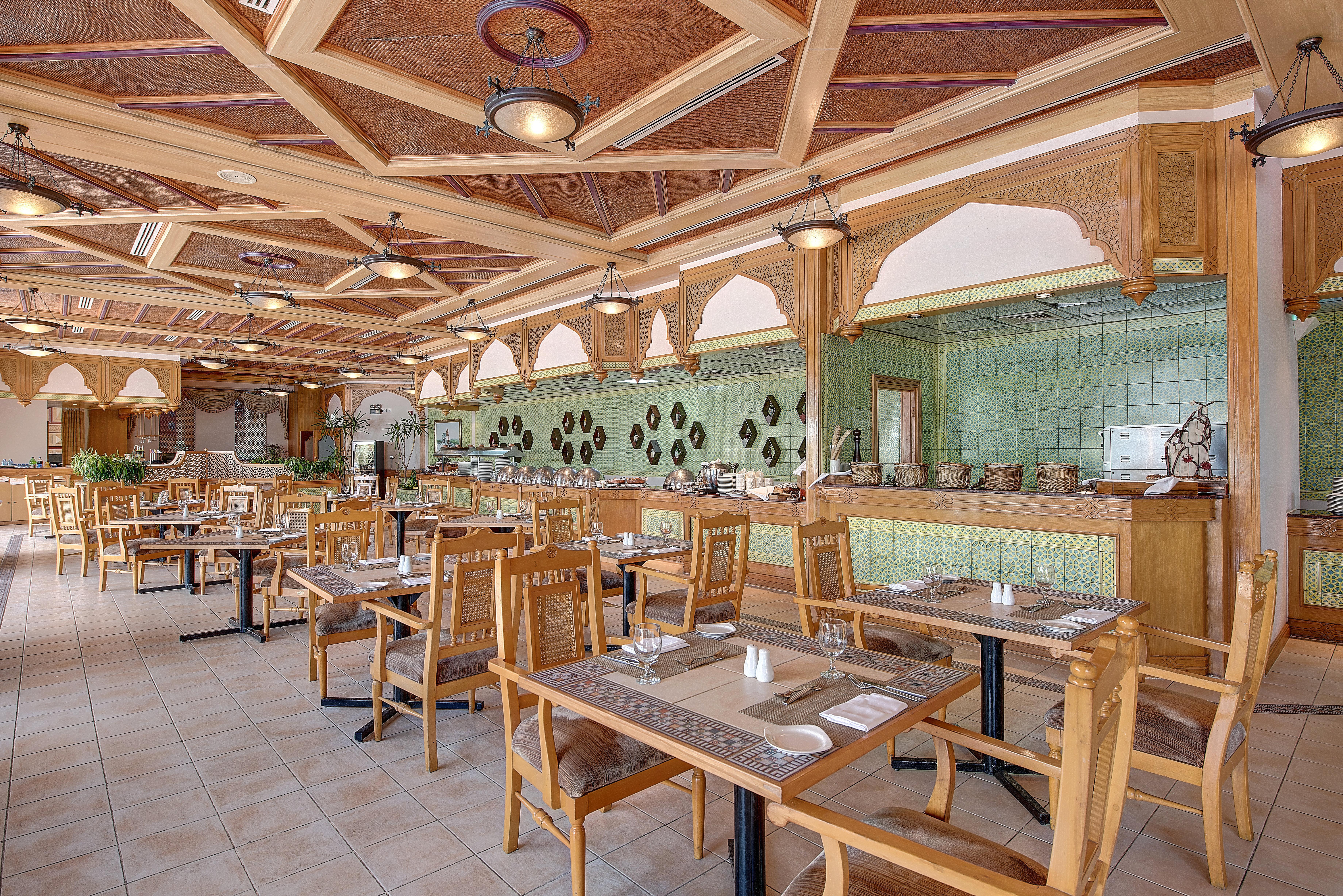 Crowne Plaza Resort Salalah Exterior foto The restaurant
