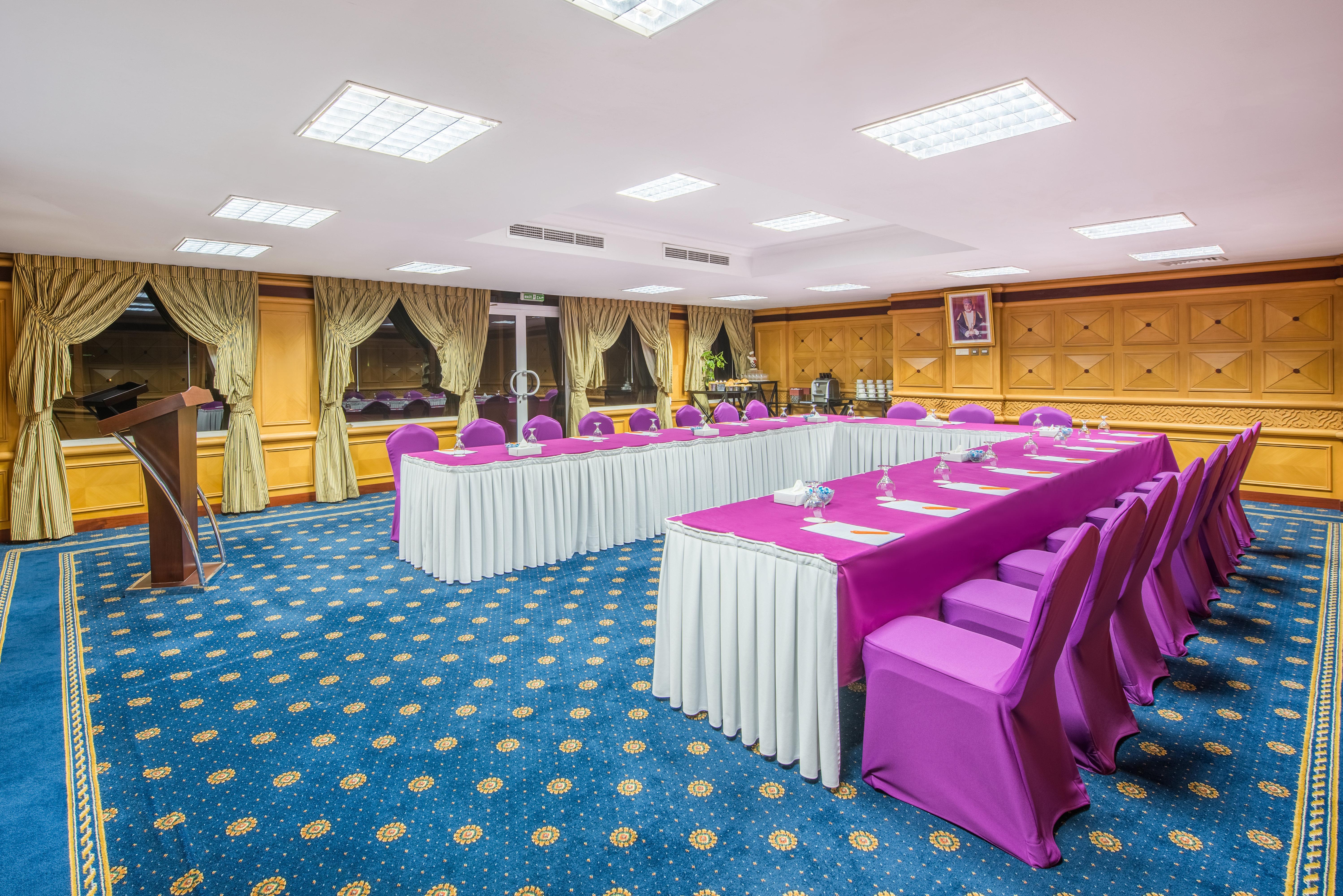 Crowne Plaza Resort Salalah Exterior foto Meeting room
